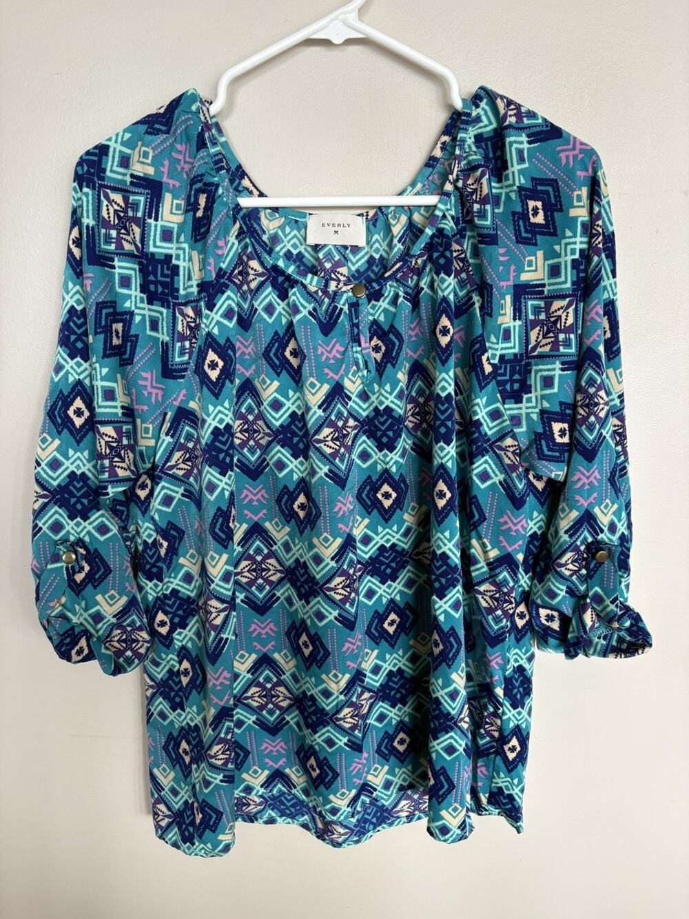 Everly Womens Large Blouse Teal Aztec Southwestern Geometric 3/4 Sleeve USA